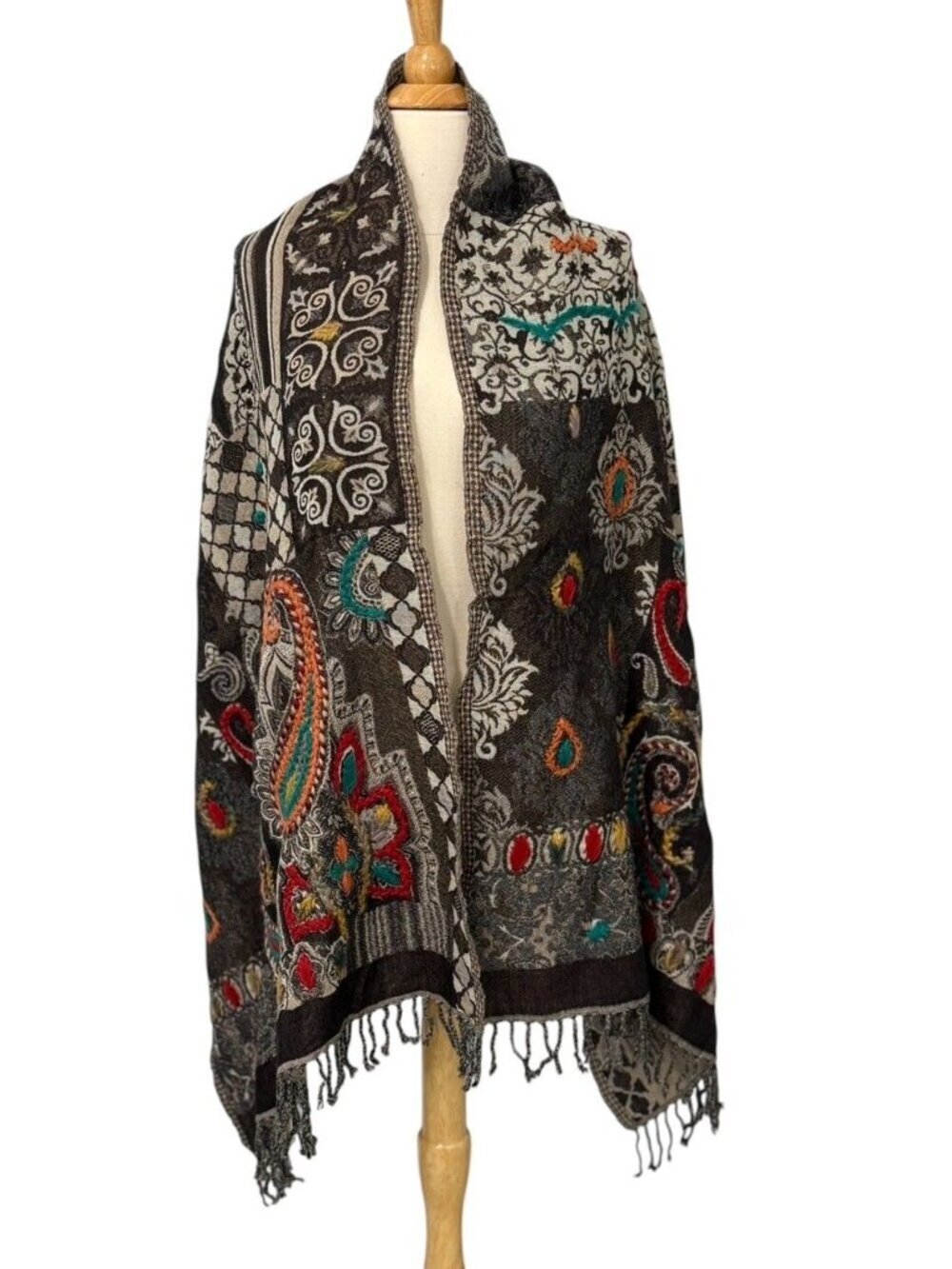 Bul-Bul Handicraft Pure Wool Scarf Embroidered Colorful Yarn Paisley 26"W x 71"L - Picture 2 of 10